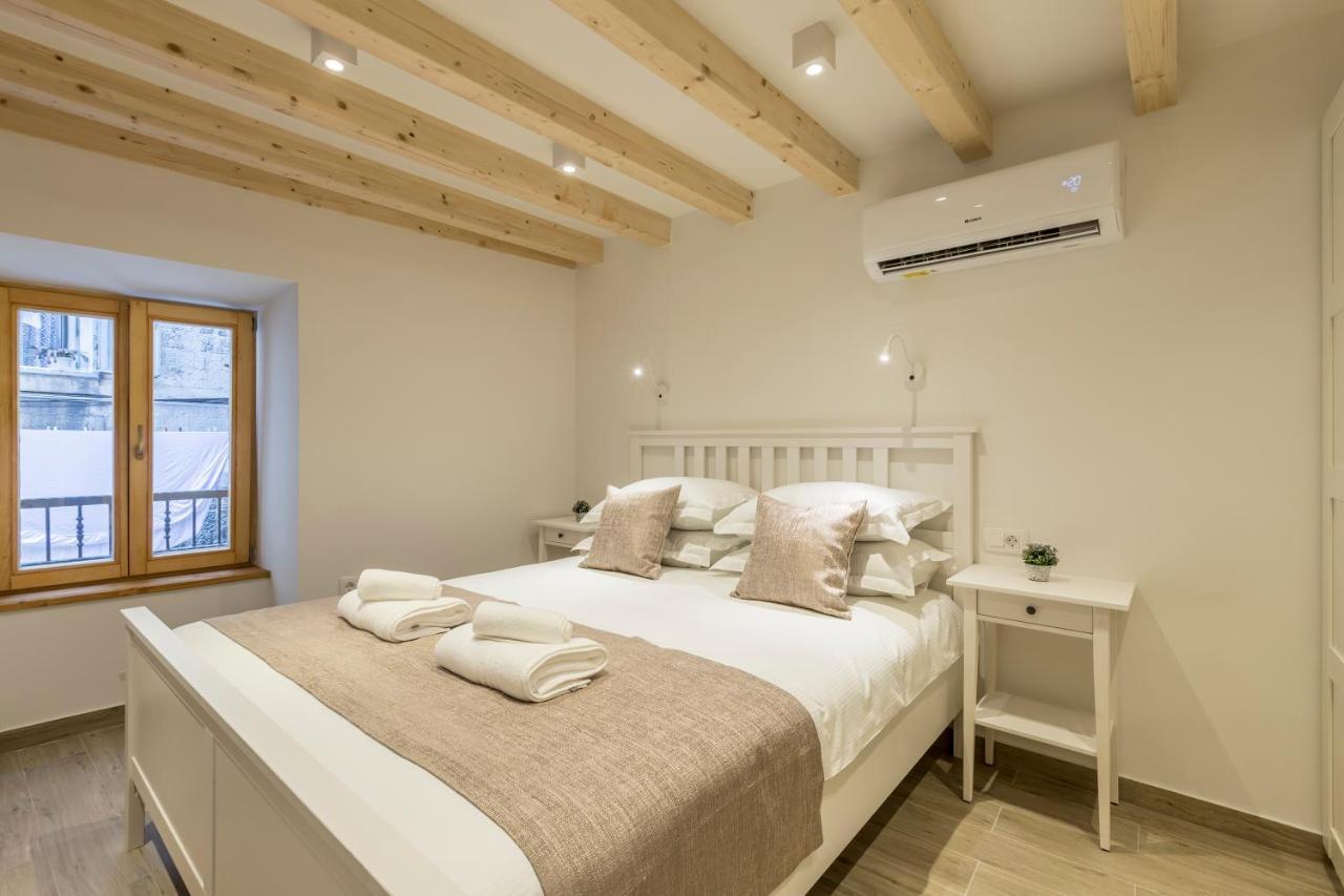 Cosmijeva Luxury Rooms Split Exterior foto